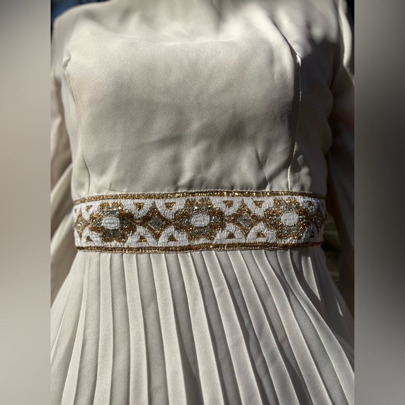 Authentic Late 60’s Early 70’s Vintage White Pleated Dress - Picture 13 of 13